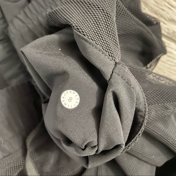 Lululemon modern joggers black size 8 - Picture 7 of 7